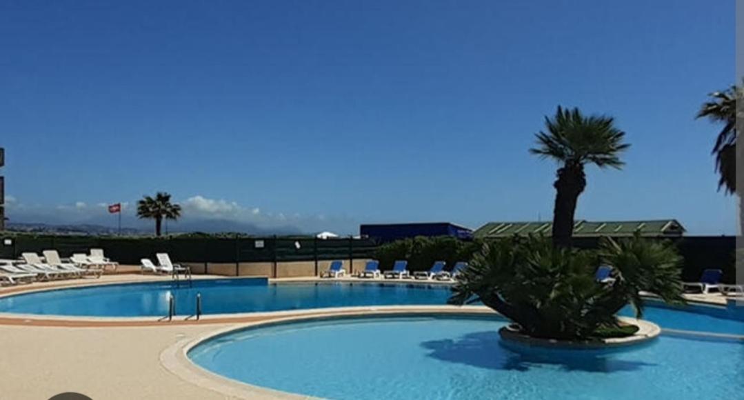 Charmant Studio Villeneuve-Loubet Bagian luar foto