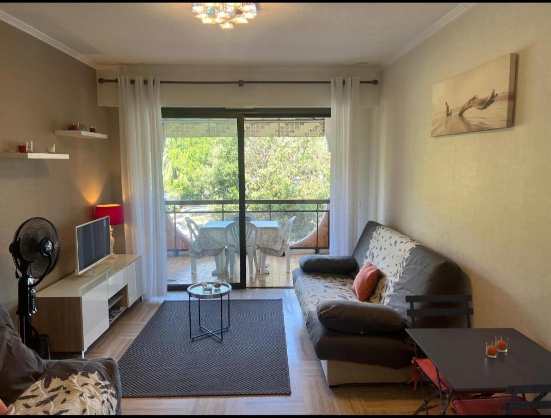 Charmant Studio Villeneuve-Loubet Bagian luar foto